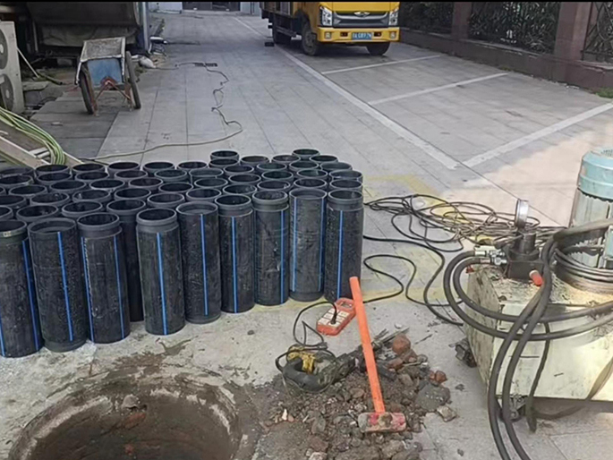 克孜勒苏柯尔克孜PE置换管厂家 DN315置换管 非开挖管短管置换